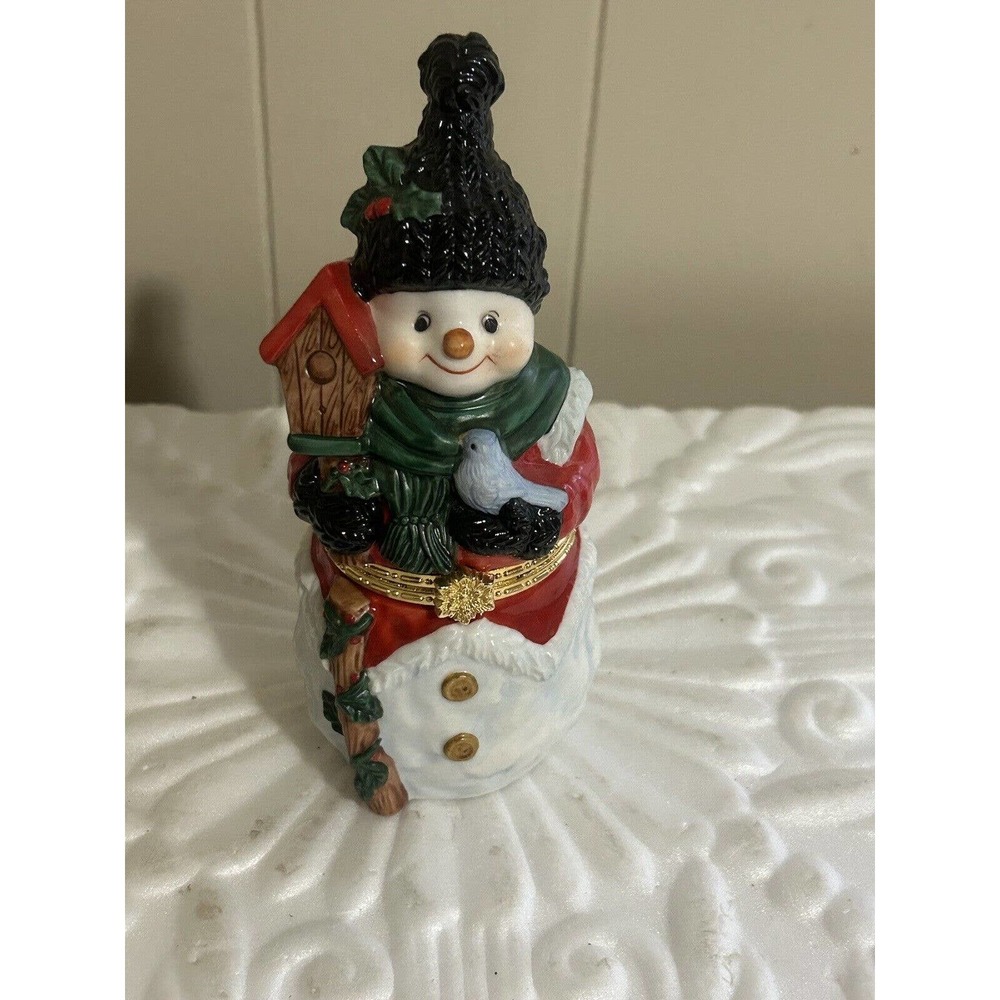 Vintage 4.5 Inch Hinged Porcelain Snowman Trinket Box